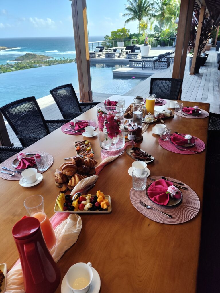 private butler service breakfast table saint barthélemy